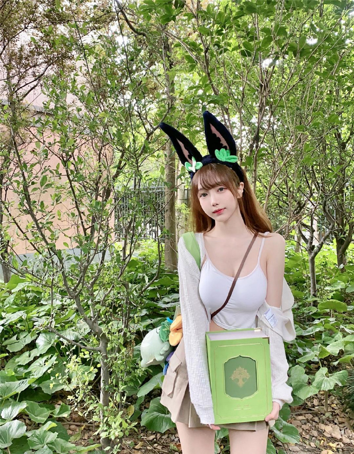 药屋少女的呢喃 封面